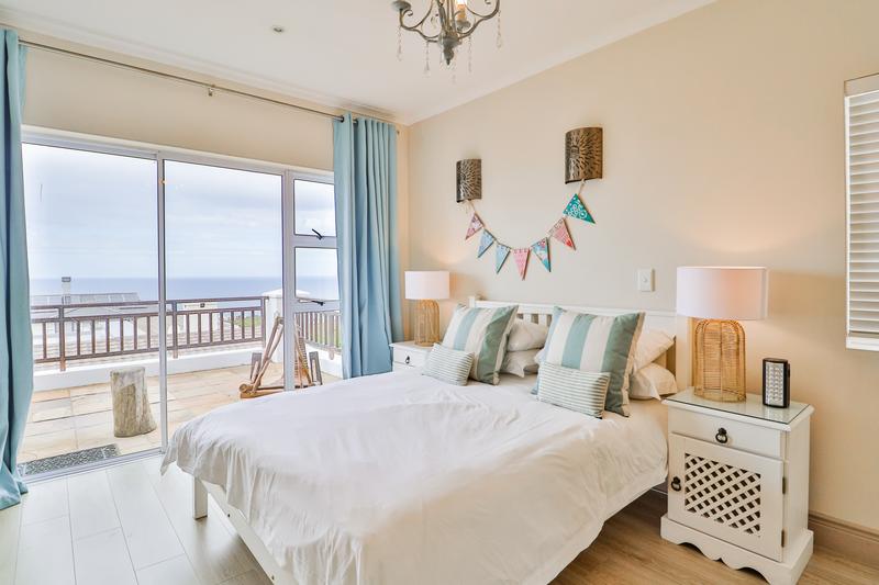 To Let 4 Bedroom Property for Rent in Pinnacle Point Golf Estate Western Cape